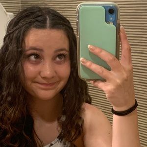 Meet your Posher, Valerie